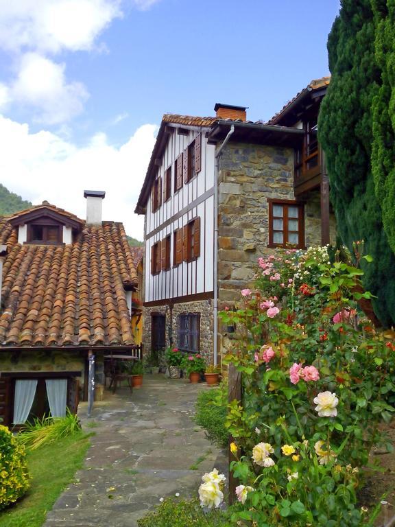 Casas Rurales Y Apartamentos La Hornera Cosgaya Zimmer foto